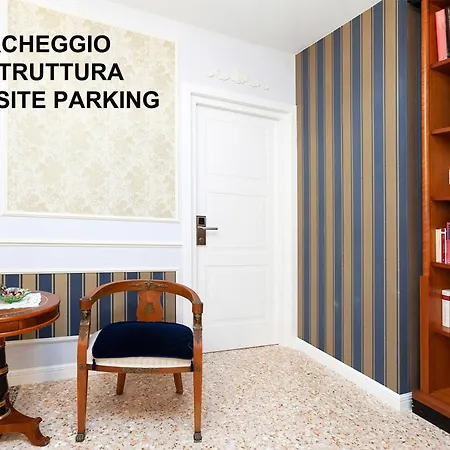 לינה וארוחת בוקר Noctis 4*