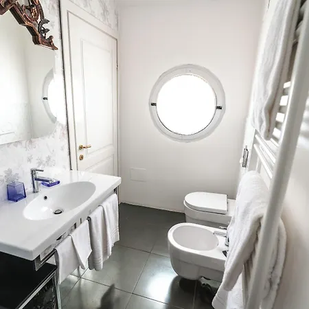 לינה וארוחת בוקר Noctis