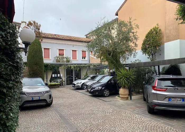 Noctis Bed & Breakfast