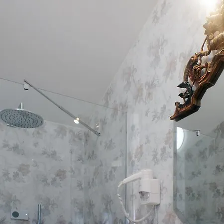 Noctis Bed & Breakfast 4*